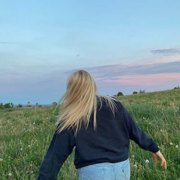 VINTAGE ROOTS SWEATER - Picture 2 of 2